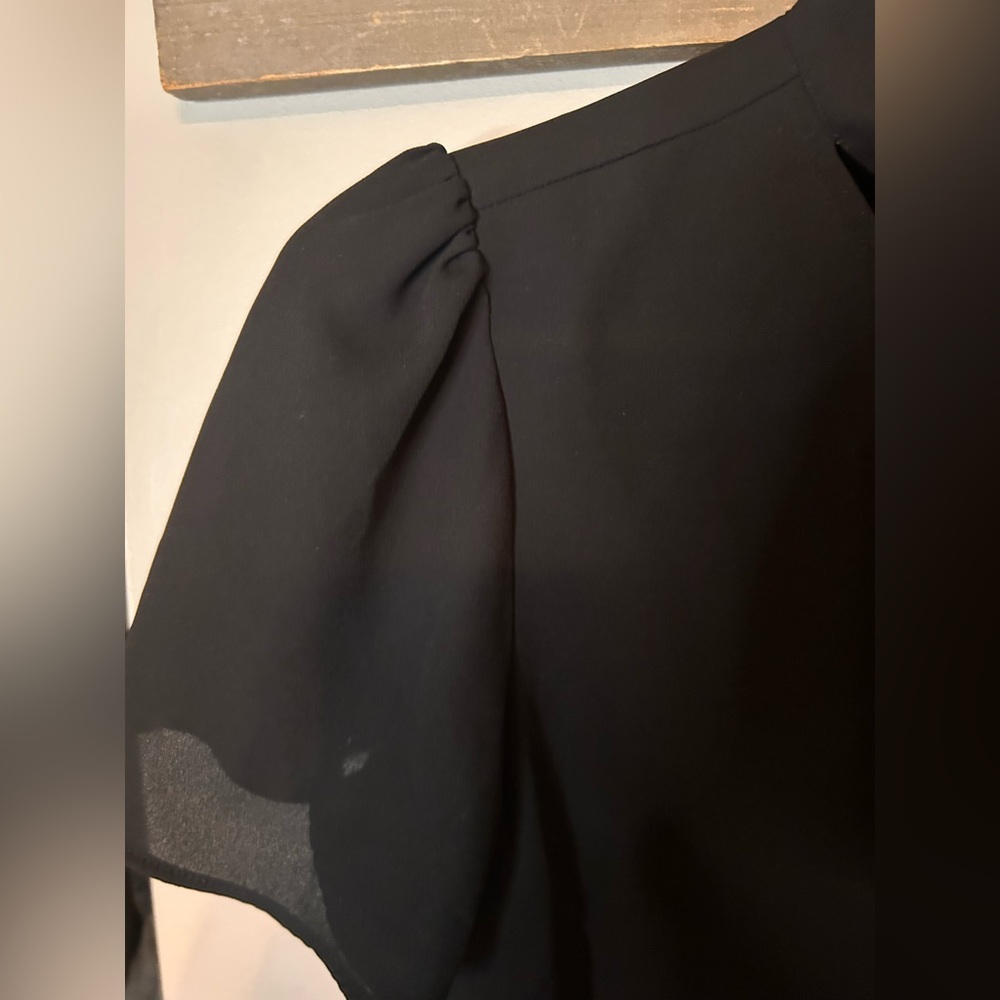 Bow tie blouse - Picture 6 of 12
